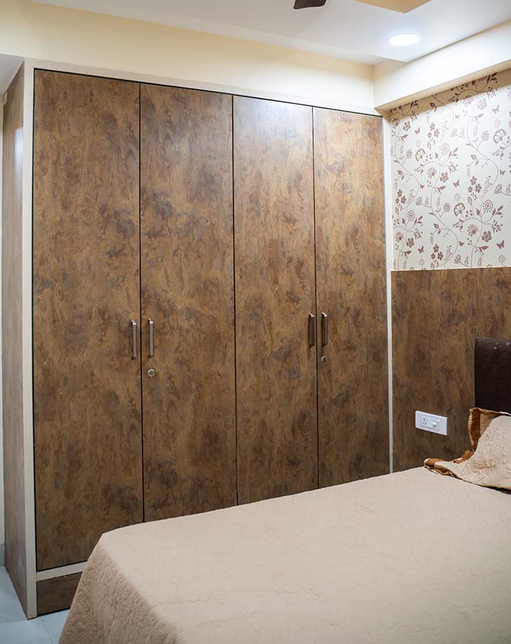 Plywood Modular Wooden Wardrobe Manufacturers in Delhi