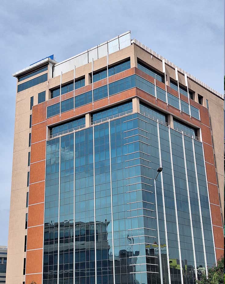 Commercial Building Glass Facade Manufacturers in Delhi