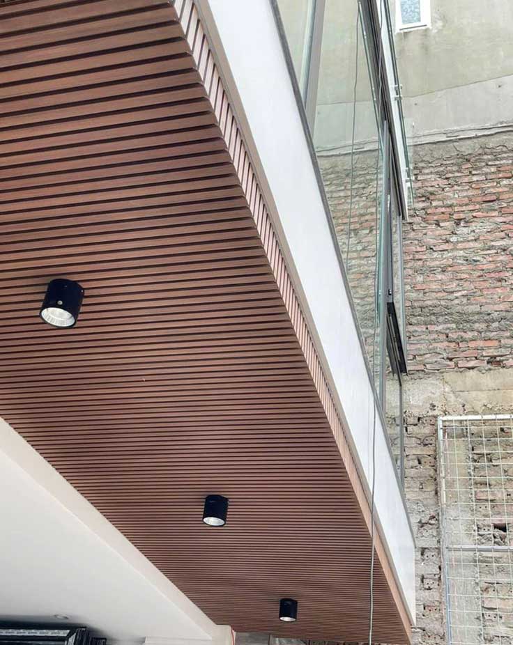 Horizontal Aluminum Louvers Manufacturers in Delhi